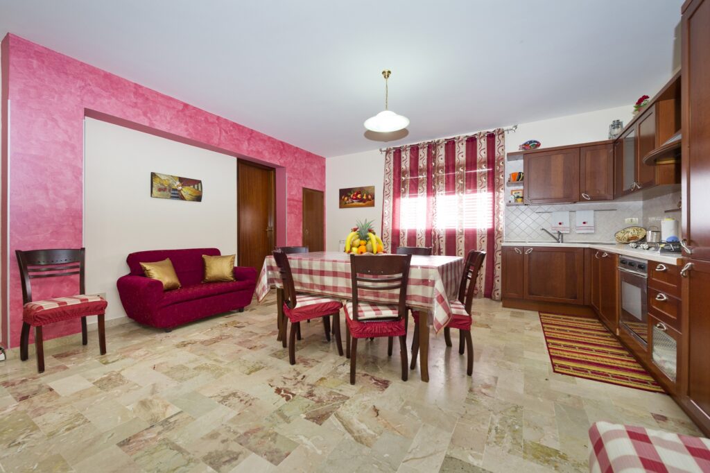 Kitchen 1